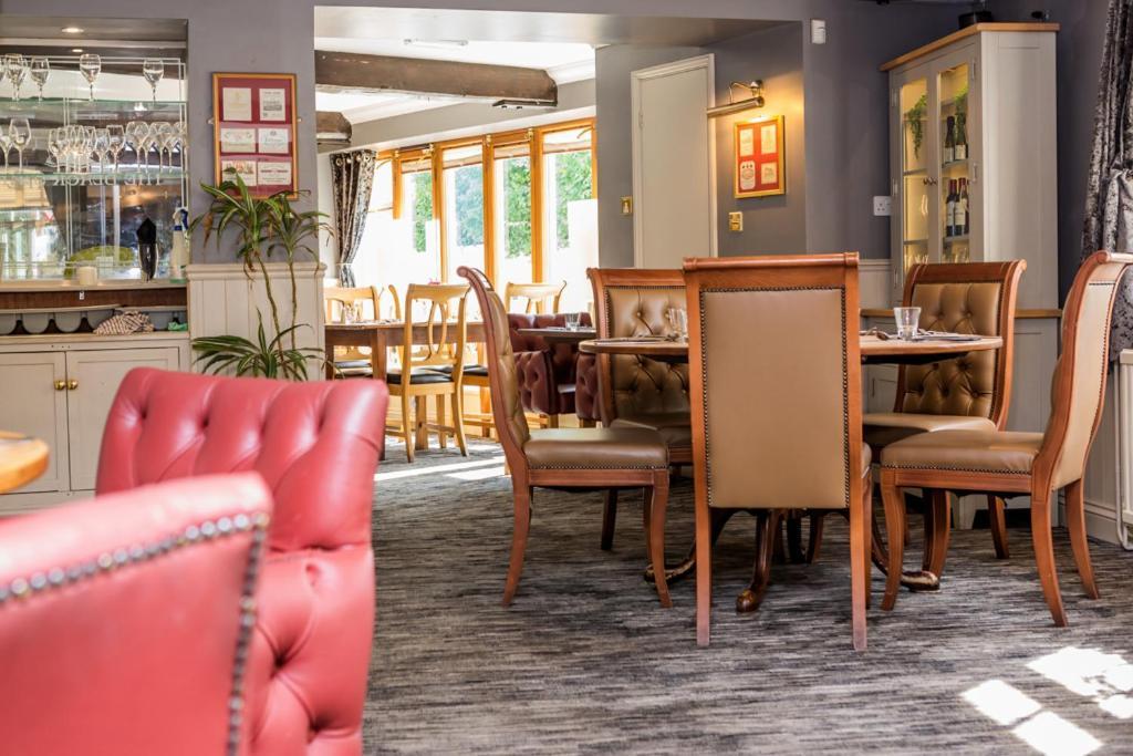 The Black Swan Inn Horsham St Faith Exteriör bild