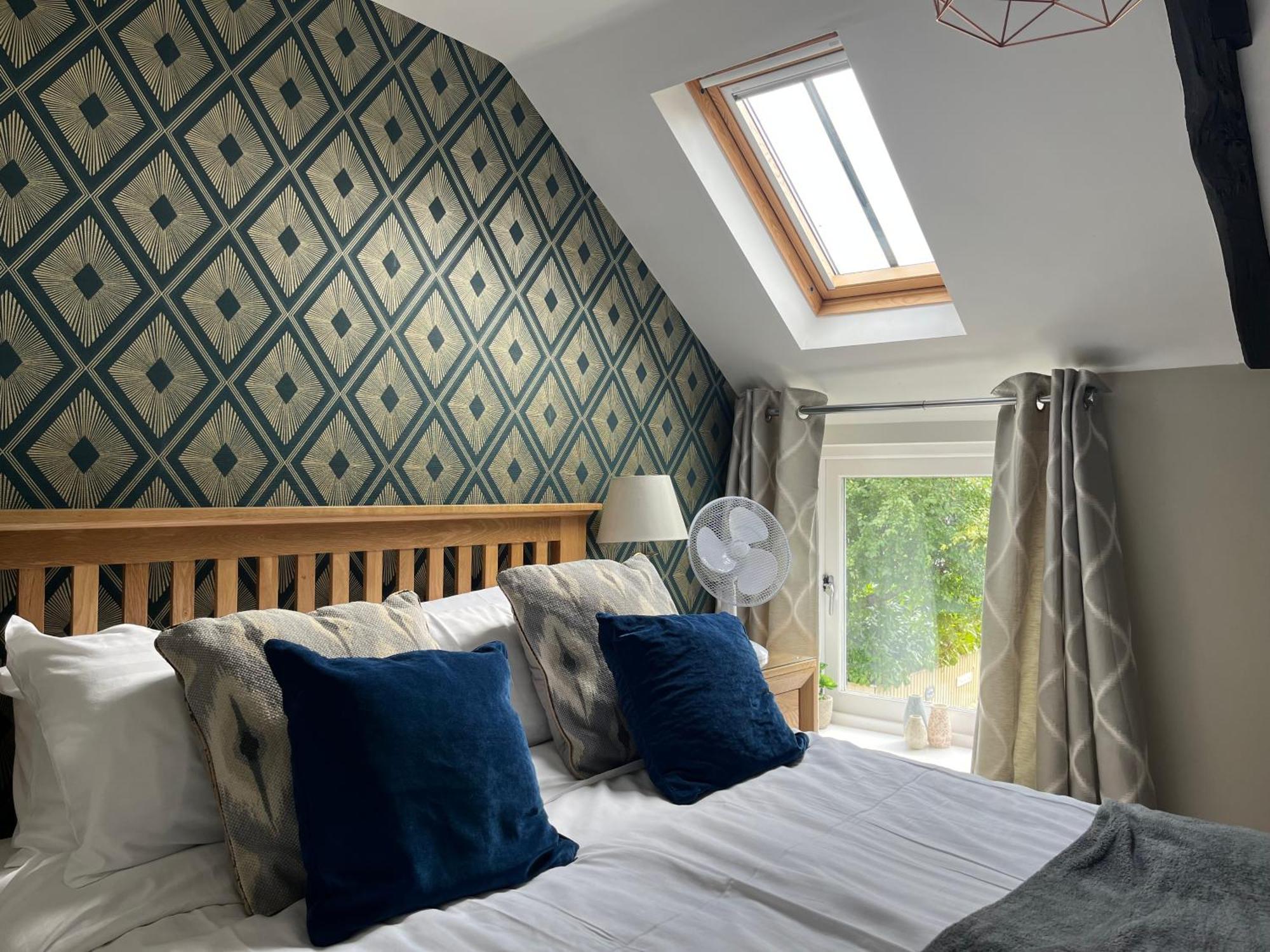 The Black Swan Inn Horsham St Faith Exteriör bild